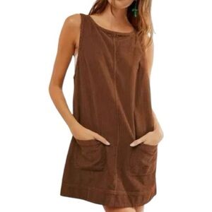 Corduroy Brown Jumper 60’s inspired styling. Size Med​​